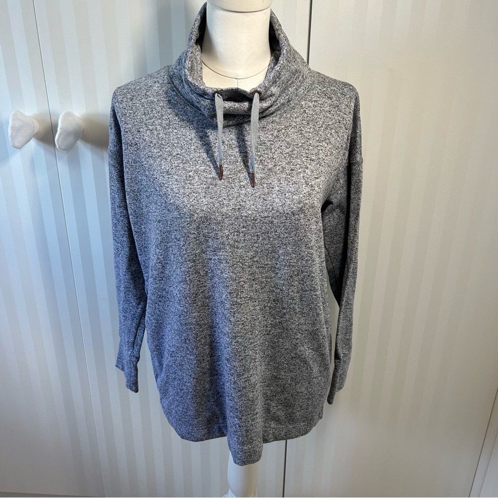 Old Navy Active gray heather sweatshirt sweater Size M